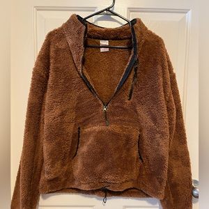 No Boundaries pullover fleece